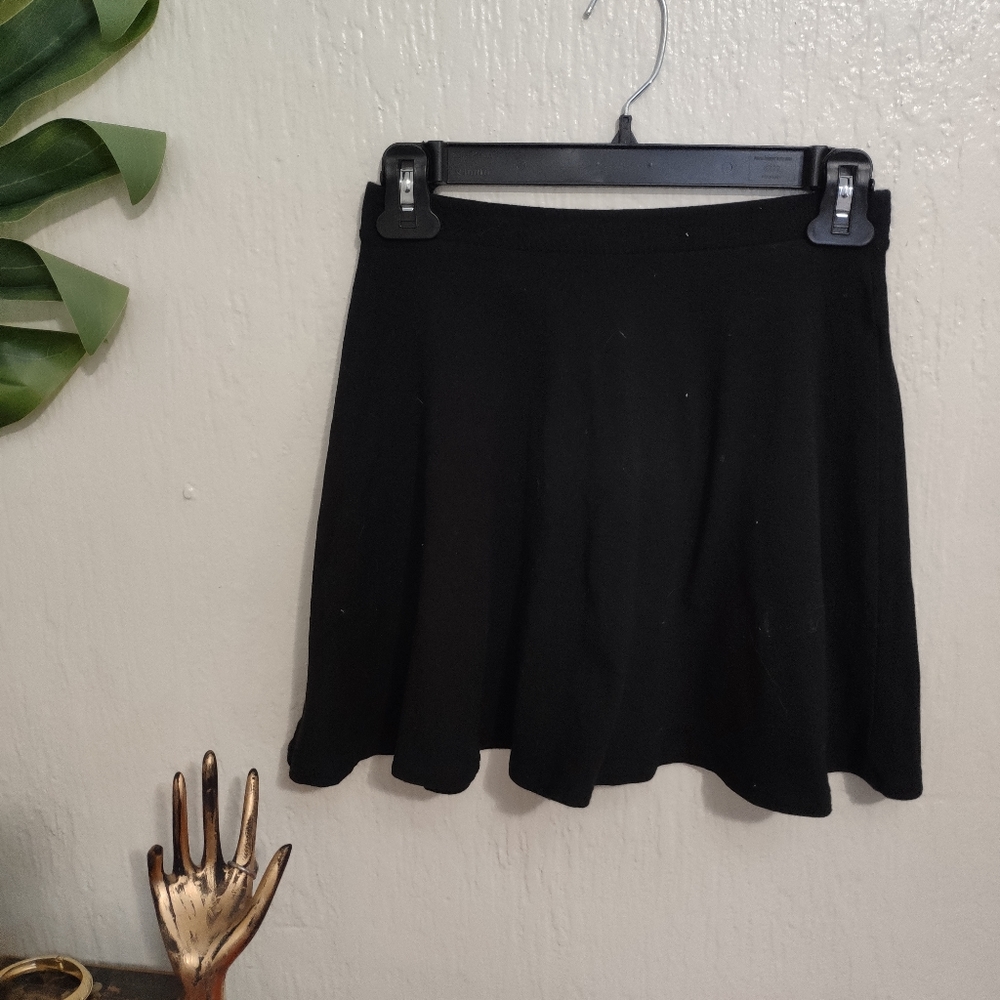 Black skater skirt
